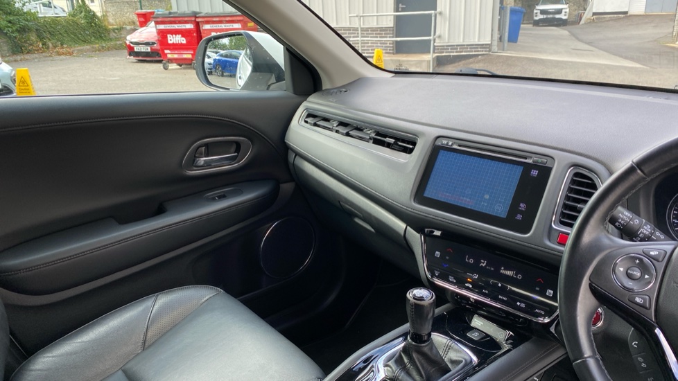 Honda HR-V 1.5 i-VTEC EX 5dr Petrol Hatchback - Image 14