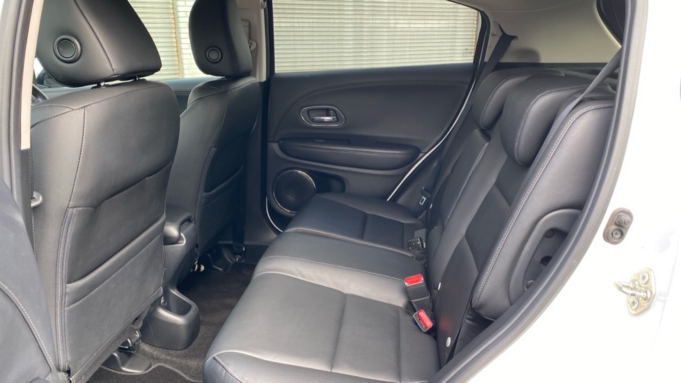 Honda HR-V 1.5 i-VTEC EX 5dr Petrol Hatchback - Image 16