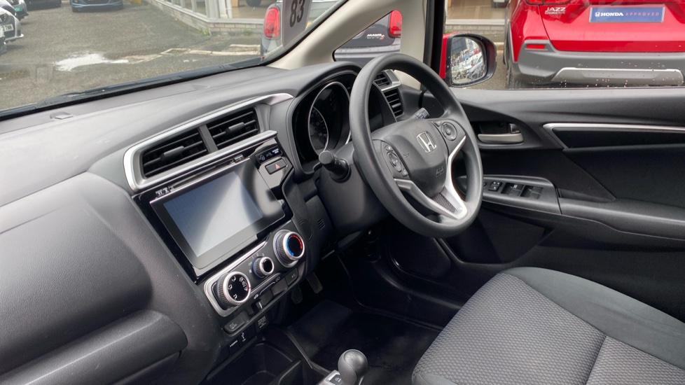 Honda Jazz 1.3 i-VTEC SE Navi 5dr Petrol Hatchback - Image 9