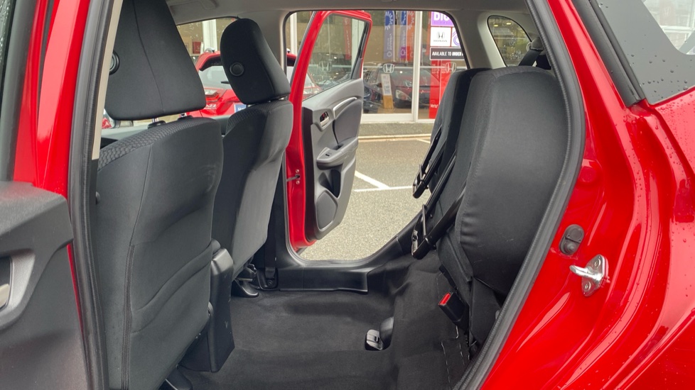 Honda Jazz 1.3 i-VTEC SE Navi 5dr Petrol Hatchback - Image 39