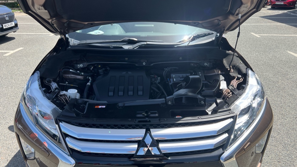 Mitsubishi Eclipse Cross 1.5 4 5dr Petrol Hatchback - Image 8