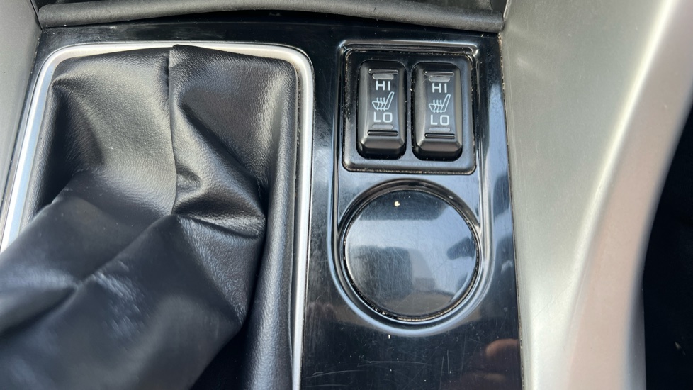 Mitsubishi Eclipse Cross 1.5 4 5dr Petrol Hatchback - Image 30