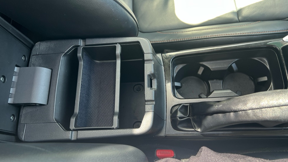 Mitsubishi Eclipse Cross 1.5 4 5dr Petrol Hatchback - Image 32