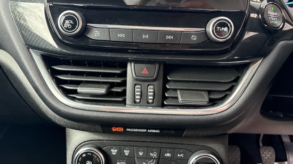Ford Fiesta 1.0 EcoBoost 140 Active X 5dr Petrol Hatchback - Image 31