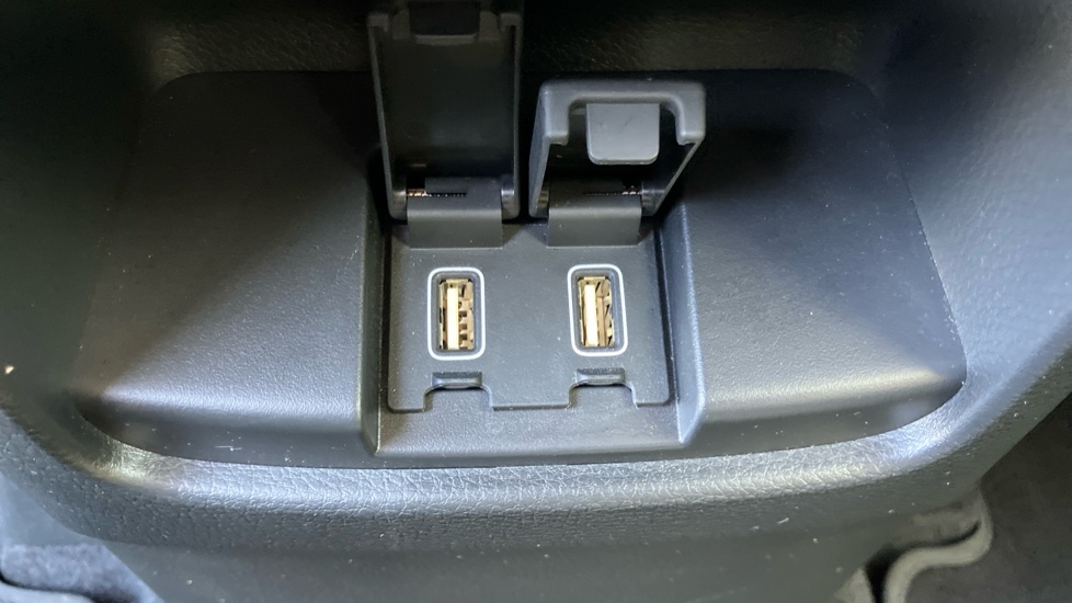 Honda CR-V 2.0 i-MMD Hybrid SR 5dr eCVT Hybrid Estate - Image 14