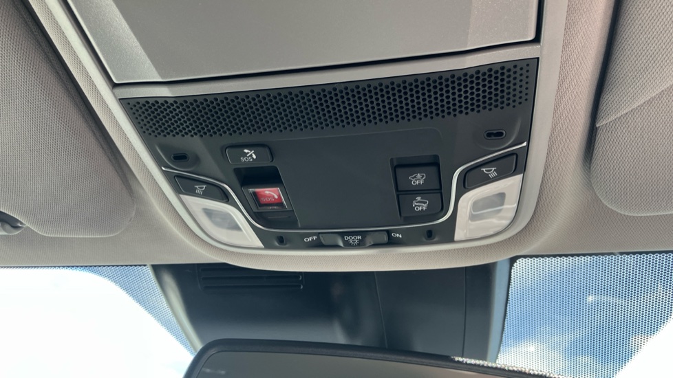Honda CR-V 2.0 i-MMD Hybrid SR 5dr eCVT Hybrid Estate - Image 38