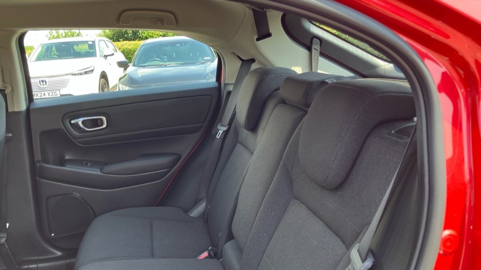Honda HR-V 1.5 eHEV Elegance 5dr CVT Hybrid Hatchback - Image 8