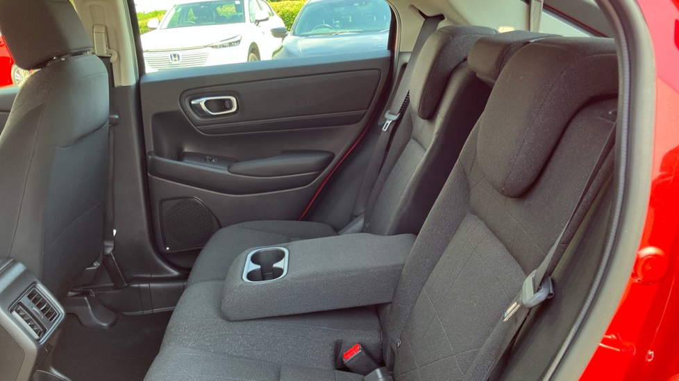 Honda HR-V 1.5 eHEV Elegance 5dr CVT Hybrid Hatchback - Image 13