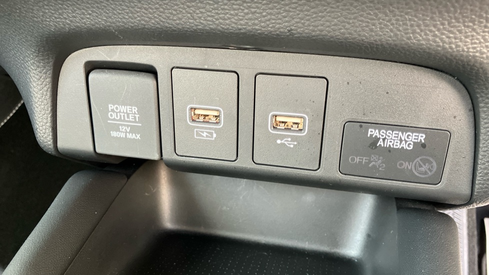 Honda Jazz 1.5 i-MMD Hybrid Advance 5dr eCVT Hybrid Hatchback - Image 31