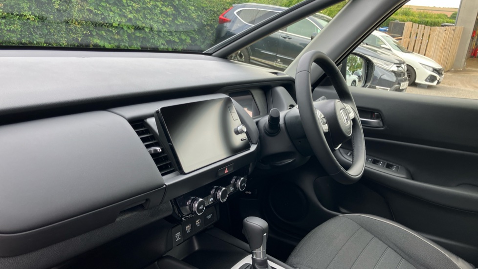 Honda Jazz 1.5 i-MMD Hybrid Crosstar Advance 5dr eCVT Hybrid Hatchback - Image 2