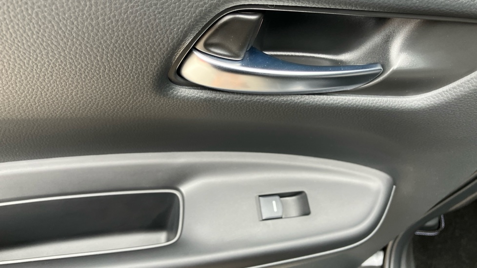 Honda Jazz 1.5 i-MMD Hybrid Crosstar Advance 5dr eCVT Hybrid Hatchback - Image 16