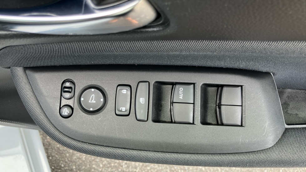 Honda Jazz 1.5 i-MMD Hybrid Elegance 5dr eCVT Hybrid Hatchback - Image 18