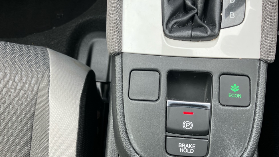 Honda Jazz 1.5 i-MMD Hybrid Crosstar EX 5dr eCVT Hybrid Hatchback - Image 33