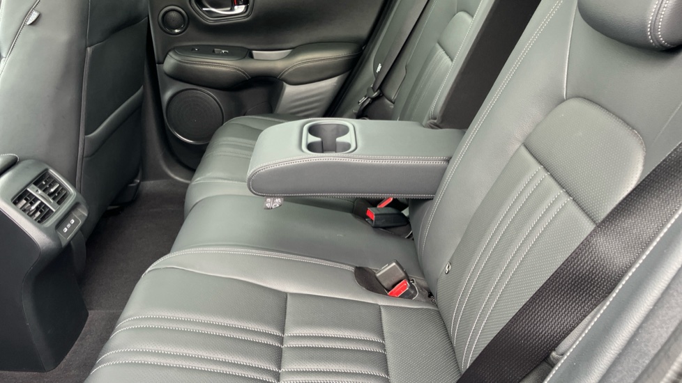 Honda Zr-V 2.0 eHEV Advance 5dr CVT Hybrid Estate - Image 23