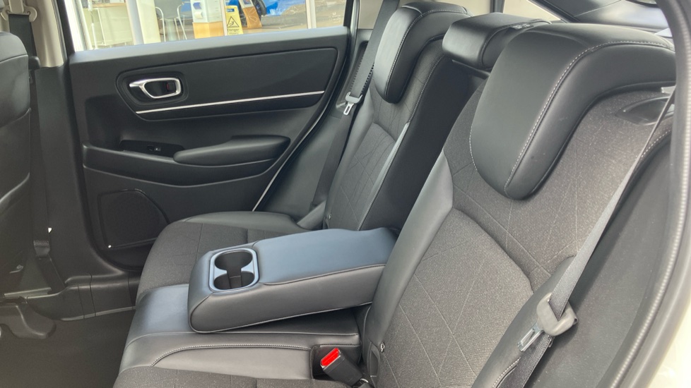 Honda HR-V 1.5 eHEV Advance Style 5dr CVT Hybrid Hatchback - Image 17