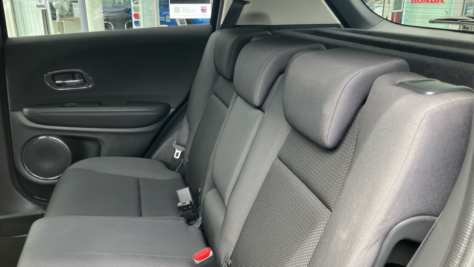 Honda HR-V 1.5 i-VTEC SE 5dr Petrol Hatchback - Image 8