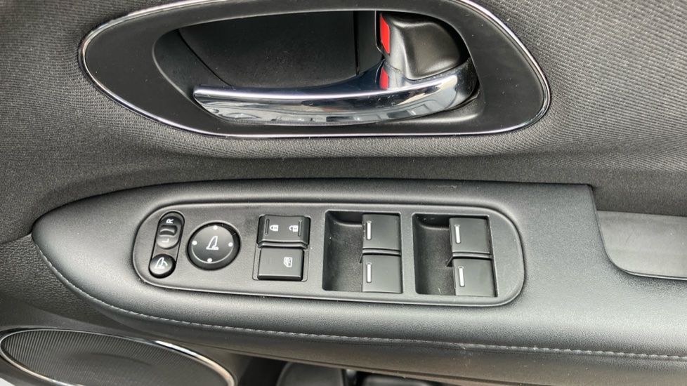 Honda HR-V 1.5 i-VTEC SE 5dr Petrol Hatchback - Image 24