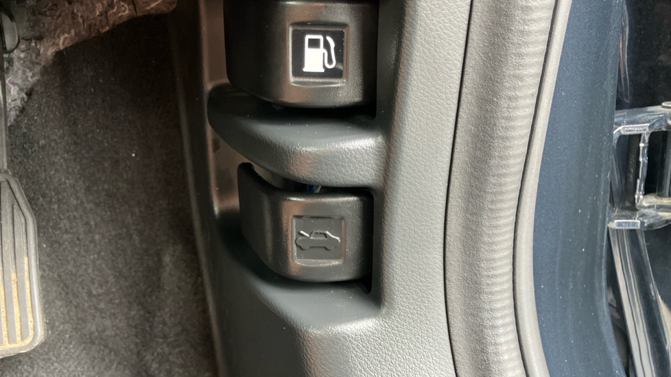 Honda HR-V 1.5 i-VTEC SE 5dr Petrol Hatchback - Image 32