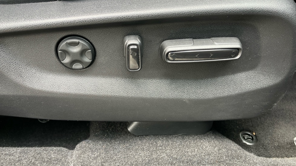 Honda CR-V 2.0 i-MMD Hybrid EX 5dr eCVT Hybrid Estate - Image 32