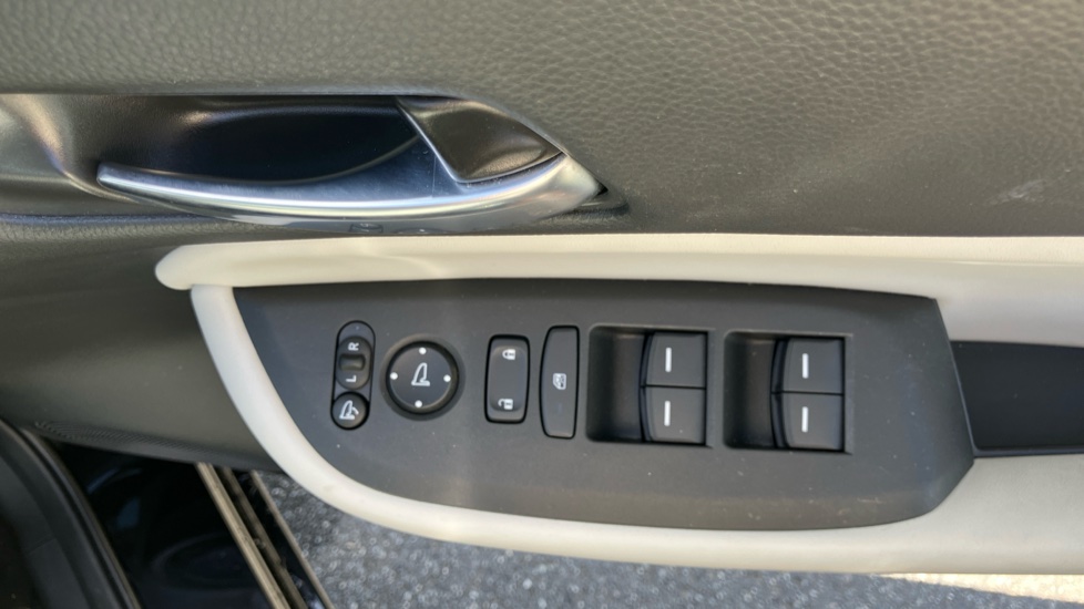 Honda Jazz 1.5 i-MMD Hybrid EX 5dr eCVT Hybrid Hatchback - Image 20