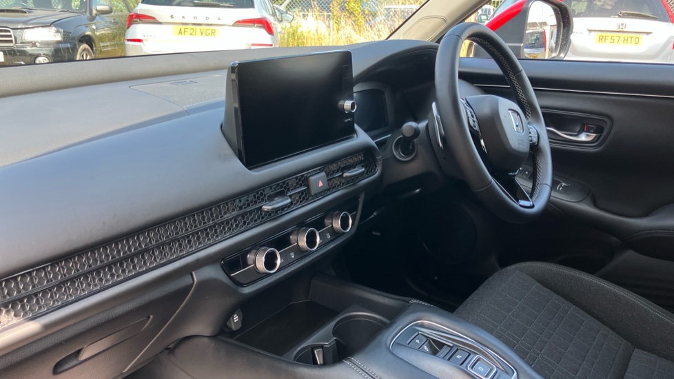 Honda Zr-V 2.0 eHEV Elegance 5dr CVT Hybrid Estate - Image 2