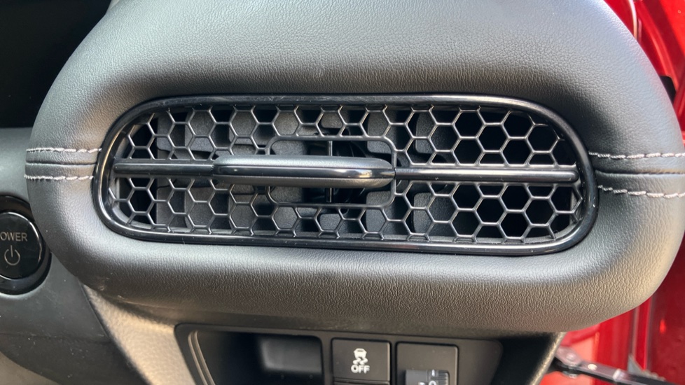 Honda Zr-V 2.0 eHEV Elegance 5dr CVT Hybrid Estate - Image 28