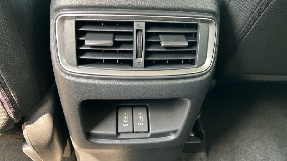 Honda CR-V 2.0 i-MMD Hybrid SE 2WD 5dr eCVT Hybrid Estate - Image 13