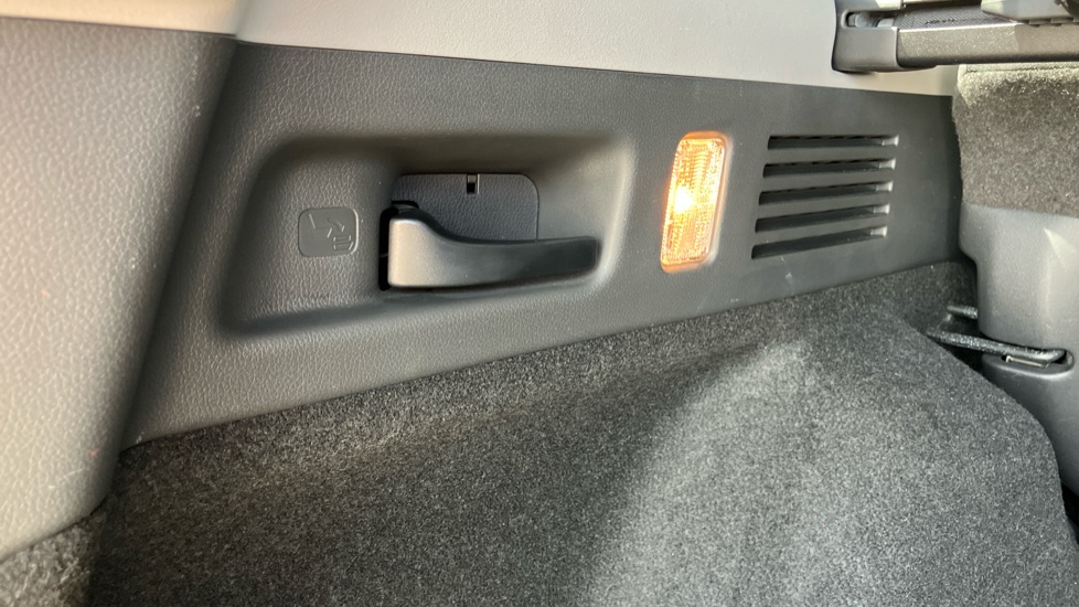 Honda CR-V 2.0 i-MMD Hybrid SE 2WD 5dr eCVT Hybrid Estate - Image 21