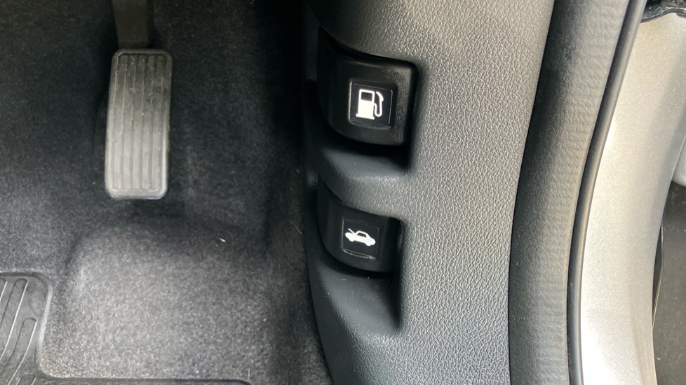 Honda CR-V 2.0 i-MMD Hybrid SE 2WD 5dr eCVT Hybrid Estate - Image 27