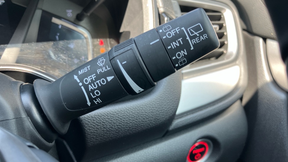 Honda CR-V 2.0 i-MMD Hybrid SE 2WD 5dr eCVT Hybrid Estate - Image 35