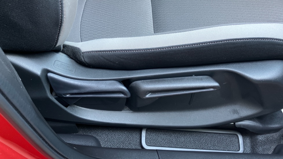 Honda Jazz 1.5 i-MMD Hybrid Crosstar EX 5dr eCVT Hybrid Hatchback - Image 24