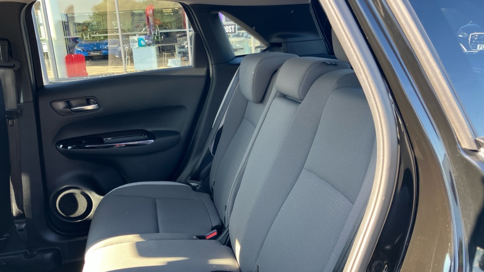 Honda Jazz 1.5 i-MMD Hybrid Crosstar EX 5dr eCVT Hybrid Hatchback - Image 8