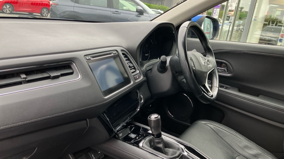 Honda HR-V 1.5 i-VTEC EX 5dr Petrol Hatchback - Image 2