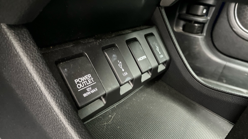 Honda HR-V 1.5 i-VTEC EX 5dr Petrol Hatchback - Image 13