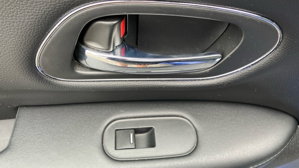 Honda HR-V 1.5 i-VTEC EX 5dr Petrol Hatchback - Image 14