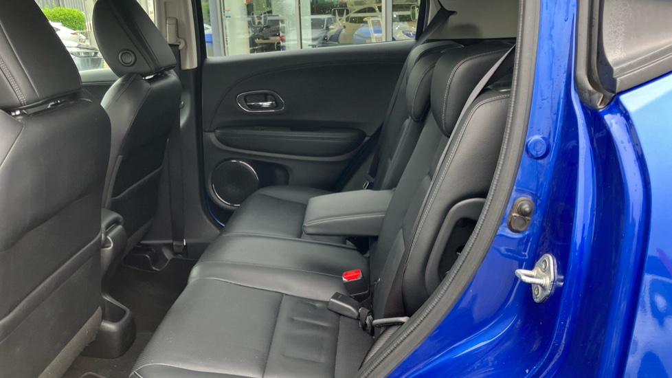 Honda HR-V 1.5 i-VTEC EX 5dr Petrol Hatchback - Image 16