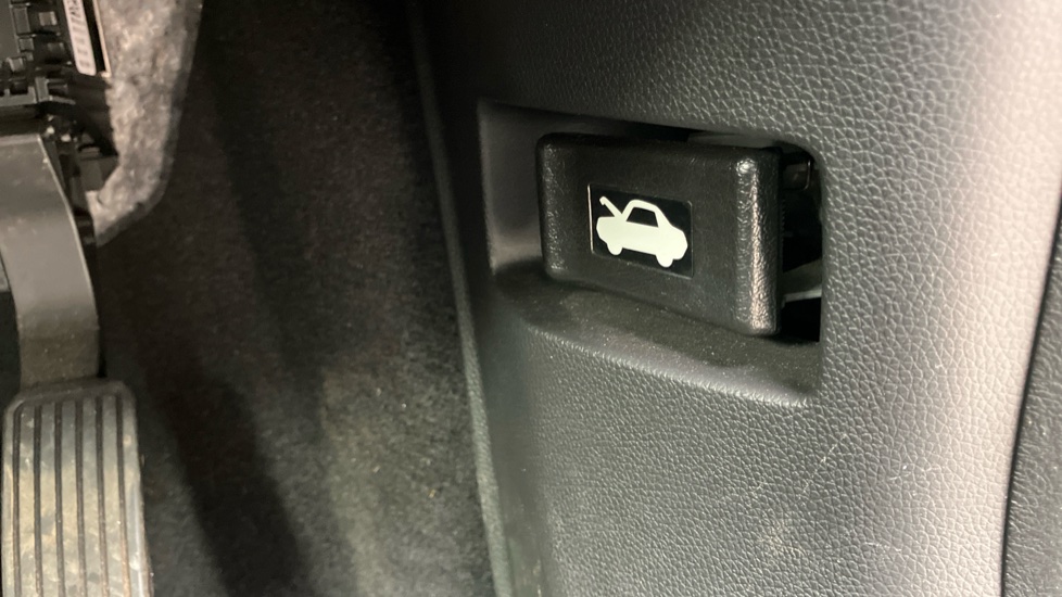 Honda Jazz 1.5 i-MMD Hybrid SR 5dr eCVT Hybrid Hatchback - Image 20