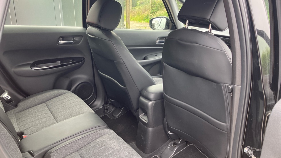 Honda Jazz 1.5 i-MMD Hybrid SR 5dr eCVT Hybrid Hatchback - Image 38