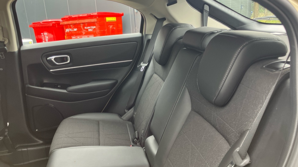 Honda HR-V 1.5 eHEV Advance 5dr CVT Hybrid Hatchback - Image 8