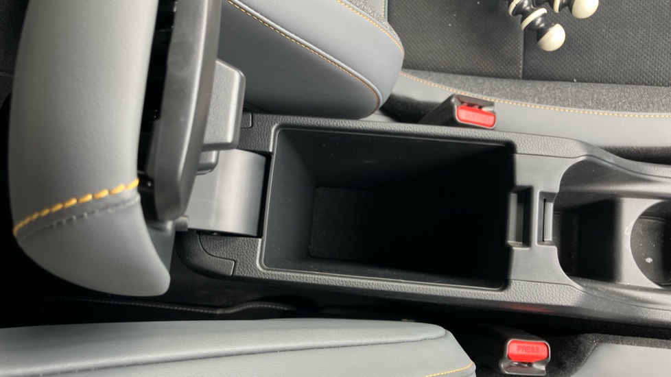 Honda Jazz 1.5 i-MMD Hybrid Advance Sport 5dr eCVT Hybrid Hatchback - Image 39