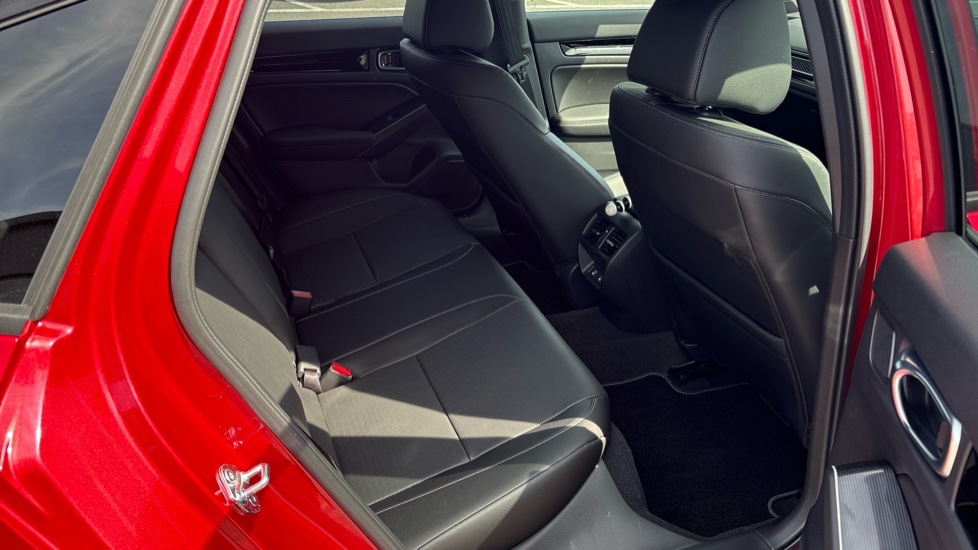 Honda Civic 2.0 eHEV Advance 5dr CVT Hybrid Hatchback - Image 8