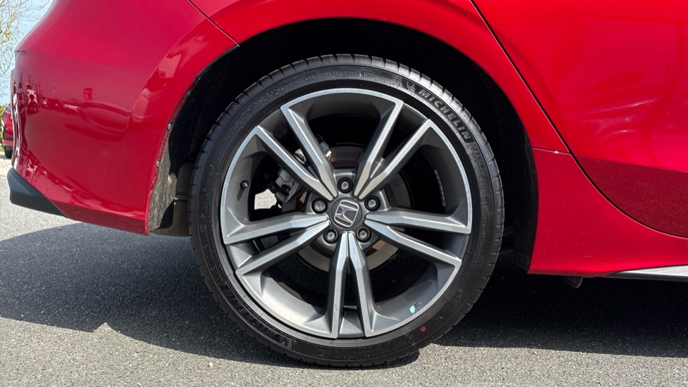 Honda Civic 2.0 eHEV Advance 5dr CVT Hybrid Hatchback - Image 9