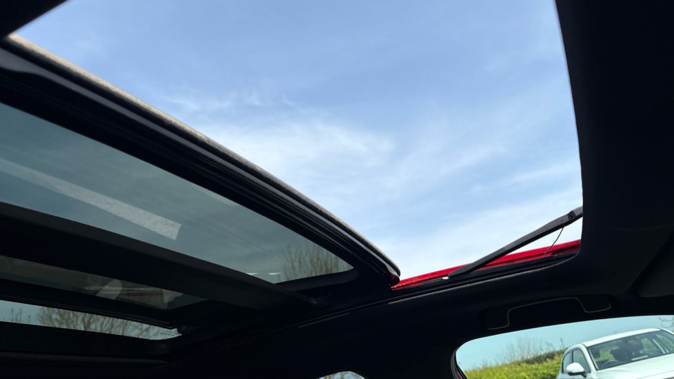 Honda Civic 2.0 eHEV Advance 5dr CVT Hybrid Hatchback - Image 35