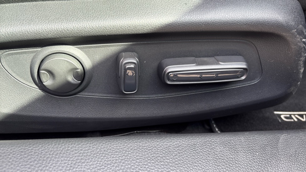 Honda Civic 2.0 eHEV Advance 5dr CVT Hybrid Hatchback - Image 36