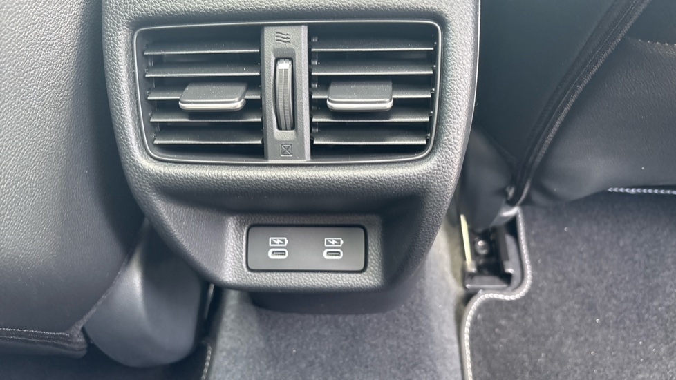 Honda Civic 2.0 eHEV Advance 5dr CVT Hybrid Hatchback - Image 38