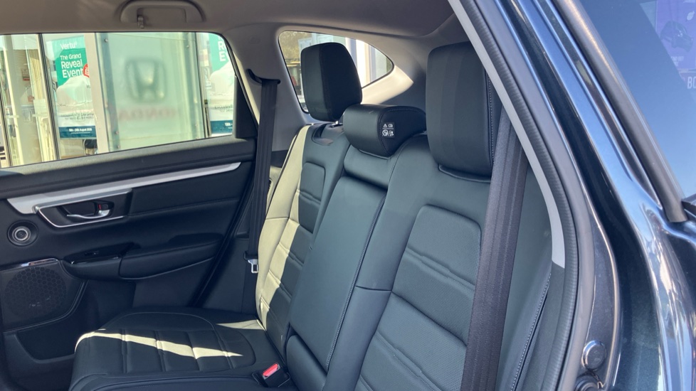 Honda CR-V 2.0 i-MMD Hybrid SR 5dr eCVT Hybrid Estate - Image 8