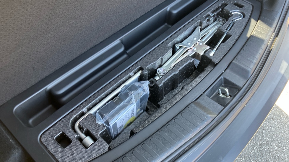 Honda CR-V 2.0 i-MMD Hybrid SR 5dr eCVT Hybrid Estate - Image 15