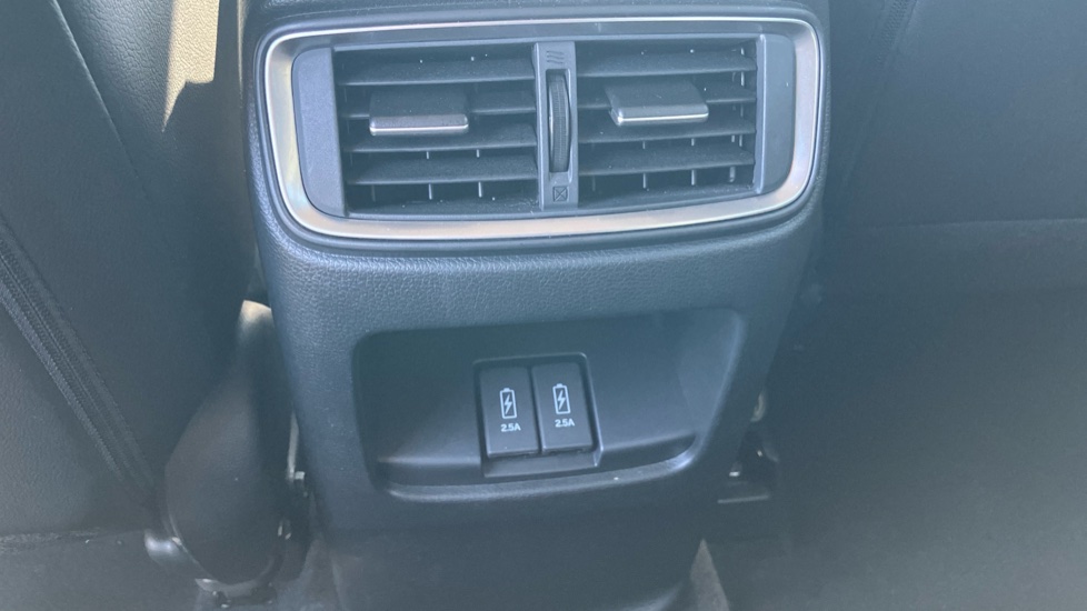 Honda CR-V 2.0 i-MMD Hybrid SR 5dr eCVT Hybrid Estate - Image 24