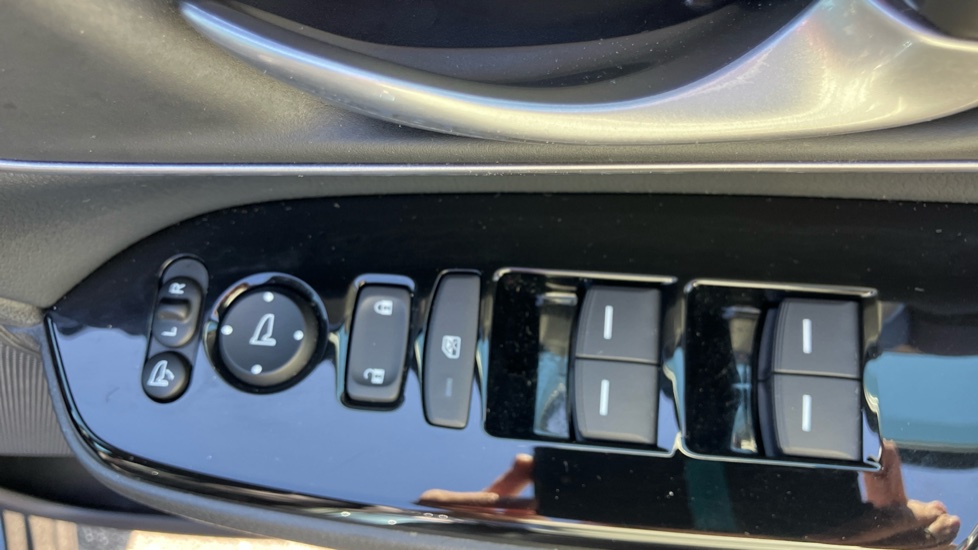 Honda CR-V 2.0 i-MMD Hybrid SR 5dr eCVT Hybrid Estate - Image 27