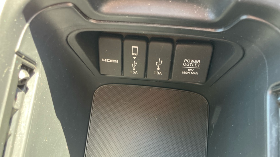 Honda CR-V 2.0 i-MMD Hybrid SR 5dr eCVT Hybrid Estate - Image 34